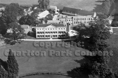 084 Aerial View of Charlton Park Convent pre-1960 © Charlton Park Convent